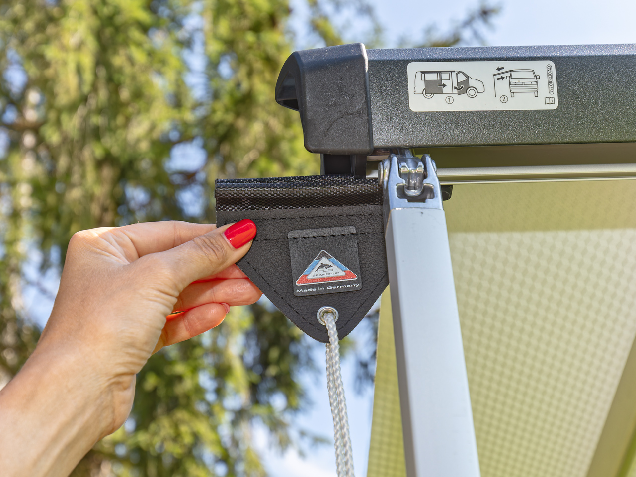 Abspann-Set für die optionale Markise