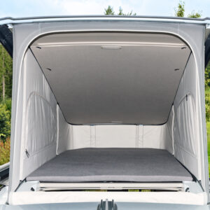 iXTEND ® Spannbettlaken Original-Matratze im Aufstelldach VW T7 California, Single-Jersey (50 % Polyester, 50 % Baumwolle), Design: "Raven".